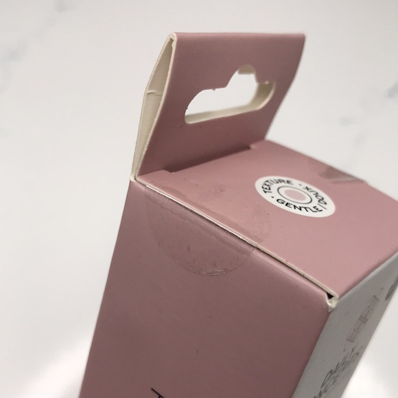 Daily Concepts - Daily Facial Dry Brush - Picture 6 of 7